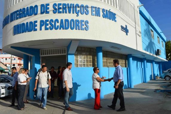 Prefeitura entrega novos serviços na Unidade Pescadores no bairro das Rocas