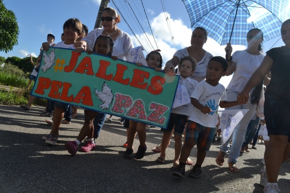 CMEI Professora Fernanda Jales promove Caminhada pela Paz