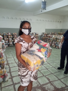 Prefeitura do Natal já entregou cestas básicas em quase 60% das Unidades de  Ensino