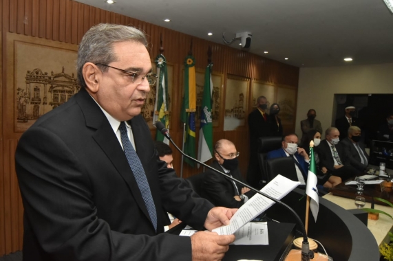Álvaro Dias é empossado prefeito de Natal