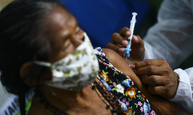 Grupo indígena Mendonça recebe vacinação contra COVID-19  