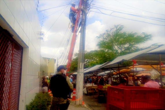 Guarda participa de operação de combate a furto de energia nas feiras do Panorama e Cidade Praia