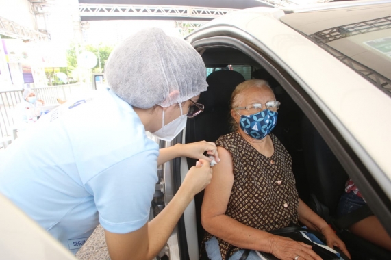 Prefeitura do Natal iniciará vacinação dos idosos de 69 anos