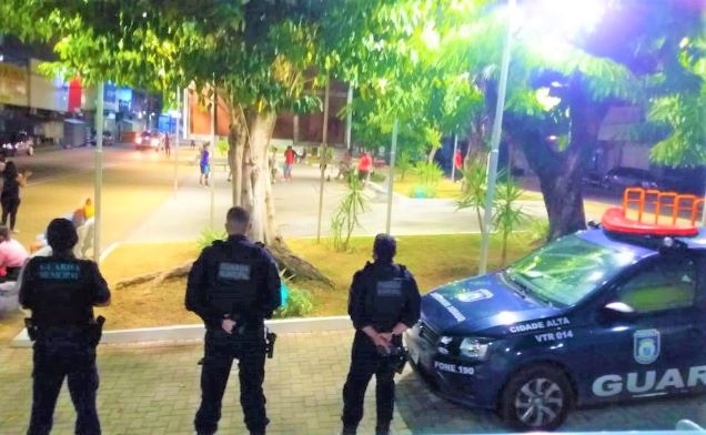 Patrulhamento noturno da Guarda apreende adolescente suspeito de praticar assaltos no Alecrim