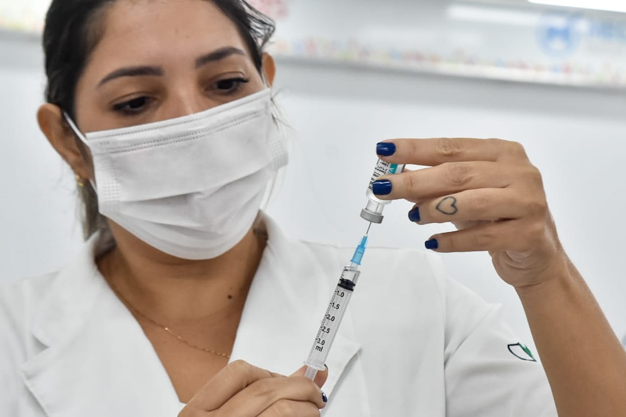 Natal inicia a quarta-feira com 2.100 doses de vacina contra Covid-19