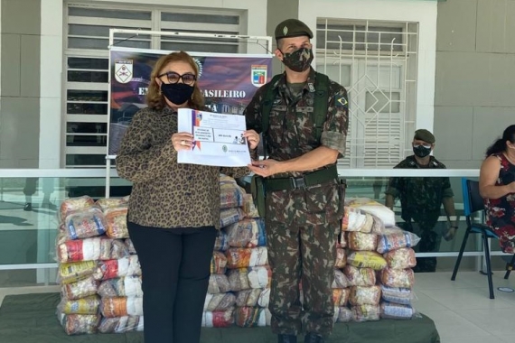 Município recebe doação de alimentos do Exército