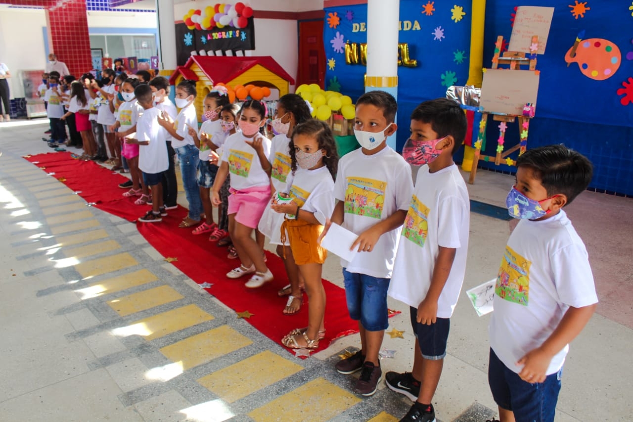 CMEI no Planalto comemora conclusão da Educação Infantil de 51 crianças