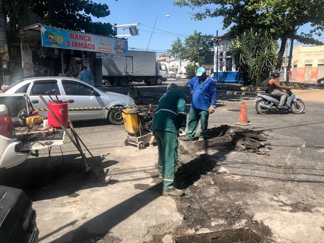 Semov concentra serviços da operação tapa-buraco nos bairros de Morro Branco e Alecrim