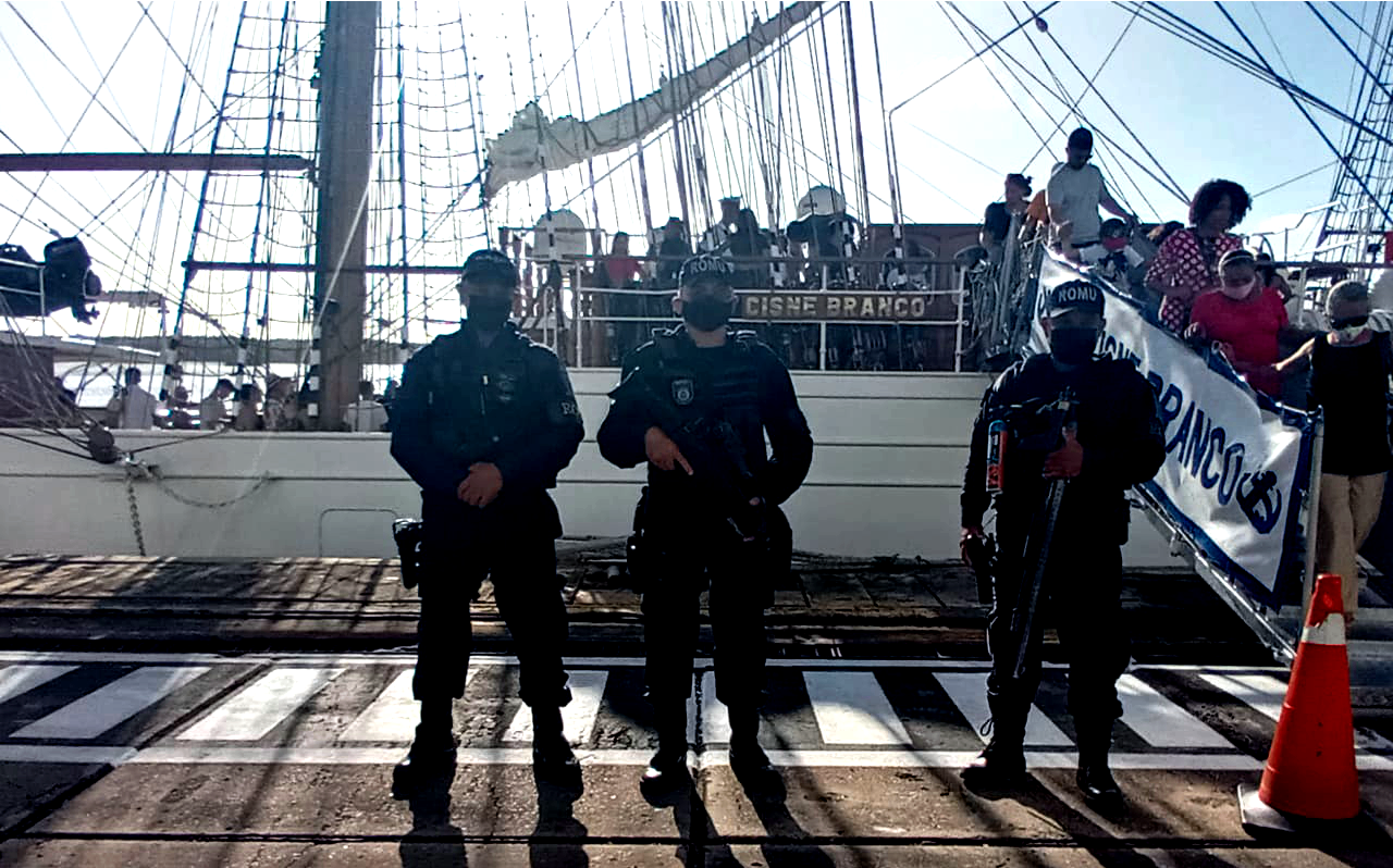 Guarda Municipal garante a segurança dos natalenses durante visita ao Navio Veleiro Cisne Branco