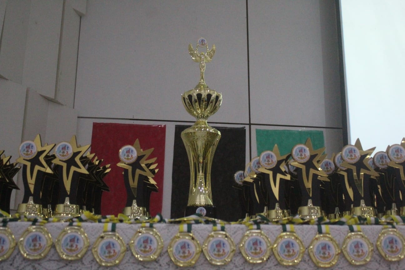 Secretaria de Educação premia campeões dos XXXIV Jogos Escolares Municipais