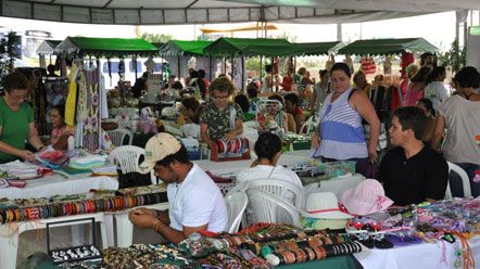 Prefeitura comemora Dia do Artes&atilde;o com feira de produtos em Mirassol