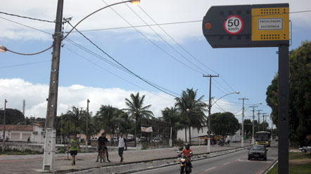  Radares instalados na Avenida Itapetinga v&atilde;o garantir maior seguran&ccedil;a aos pedestres
