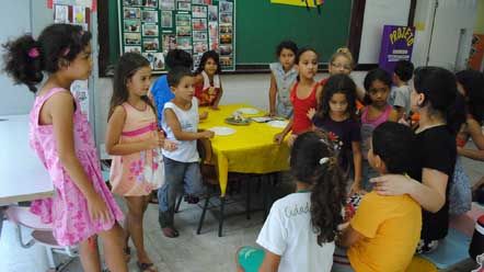 Alunos da Escola Municipal Em&iacute;lia Ramos participam de Amostra Cultural